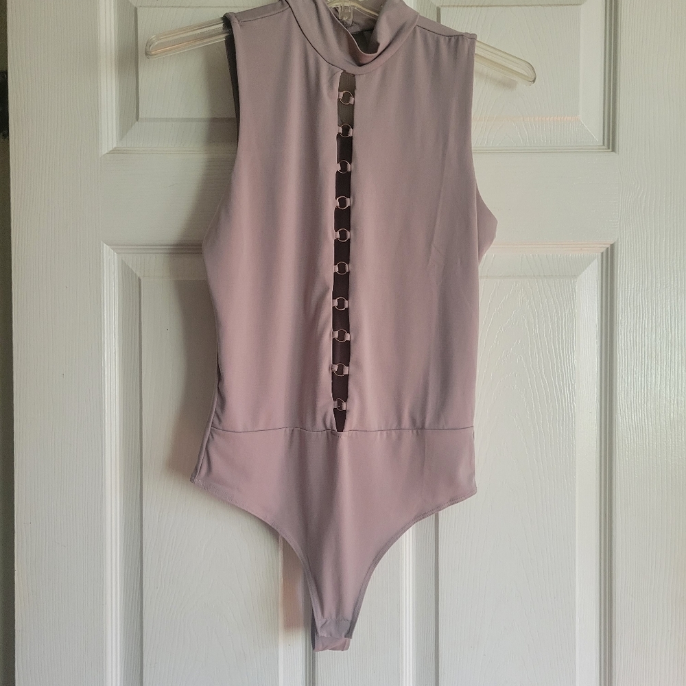 Nude bodysuit